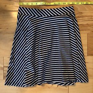 SO mini swing skirt Sz S